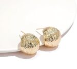 Cercei aurii eleganți cu textură reliefată, Naiara®