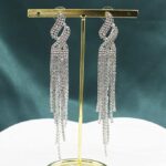 Cercei lungi cu cristale strălucitoare, model elegant și sofisticat, Naiara®