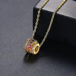 Colier elegant placat cu aur 14K – pandantiv rotativ cu cristale colorate, lungime 40 cm, Naiara®