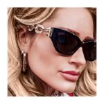 Ochelari de soare cu ramă neagră si cu zale aurii, Naiara®