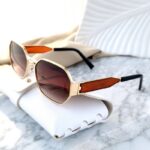 Ochelari de soare premium octagonali cu ramă metalică aurie și lentile fumurii, Naiara®