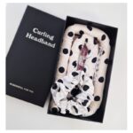 Set Ondulator fără căldură pentru păr, 2 elastice de mătase și clemă, model cu buline negre, Naiara®