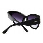 Ochelari de soare polarizați damă – design clasic cu ramă neagră si lentile gradient violet, Noem®