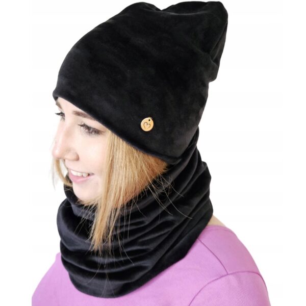 Set căciulă și fular catifea neagră – damă, elegant și călduros, Noem®