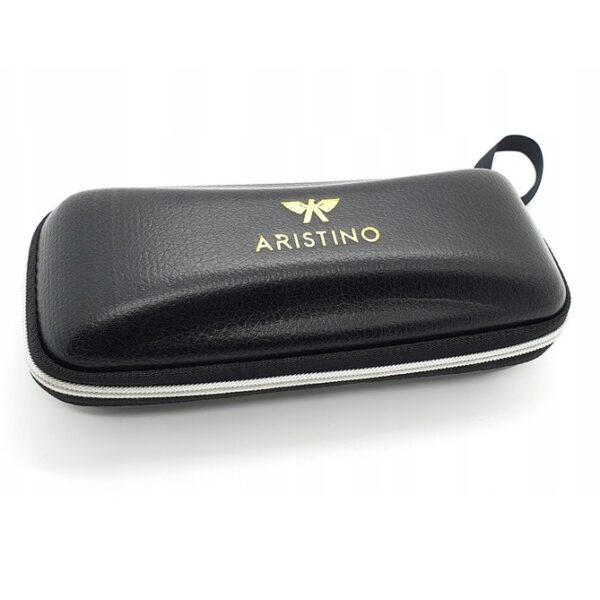 Protejează-ți ochelarii cu stil și siguranță folosind tocul premium Aristino®, creat pentru a oferi rezistență superioară și un aspect elegant. Designul compact și finisajele de calitate îl transformă într-un accesoriu esențial pentru orice pereche de ochelari de soare sau de vedere. 🔸 Carcasă dură pentru protecție solidă – Construit din materiale rigide și rezistente, asigură protecție împotriva loviturilor, presiunii și zgârieturilor. 🔸 Design elegant și discret – Linii curate și aspect rafinat, perfect pentru orice stil, fie el clasic sau modern. 🔸 Interior căptușit – Protejează lentilele și ramele împotriva deteriorării, menținând ochelarii în siguranță în orice moment. 🔸 Ușor de transportat – Dimensiunea practică îl face ideal pentru poșetă, rucsac sau torpedou. 🔸 Potrivit pentru majoritatea tipurilor de ochelari – Universal și versatil, se adaptează perfect atât ochelarilor de soare, cât și celor de vedere. Alege tocul de ochelari premium Aristino® pentru un plus de protecție, durabilitate și eleganță, oriunde ai merge!