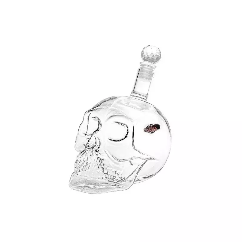 decantor-din-sticla-in-forma-de-craniu-700-ml-transparent.webp