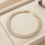 Brățară placată cu aur 14K, model herringbone brillant de 8 mm, decorată cu cristale, Noem®