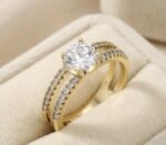 Inel de logodnă placat cu aur 14K, model dublu cu piatră centrală rotundă și decorat cu cristale, mărimea 8, Noem®