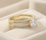 Inel de logodnă placat cu aur 14K, model dublu cu piatră centrală rotundă și decorat cu cristale, mărimea 8, Noem® - imagine 2