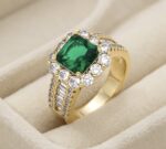 Inel placat cu aur 14K, cu piatră verde tip smarald și cristale, mărimea 6, Noem®