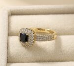 Inel elegant placat cu aur 14K, cu piatră centrală neagră și cristale, mărimea 6, Noem® - imagine 2