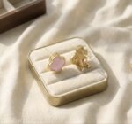Cercei placati cu aur 14K, cu trifoi sidefat elegant, Moonriver, Noem® - imagine 2