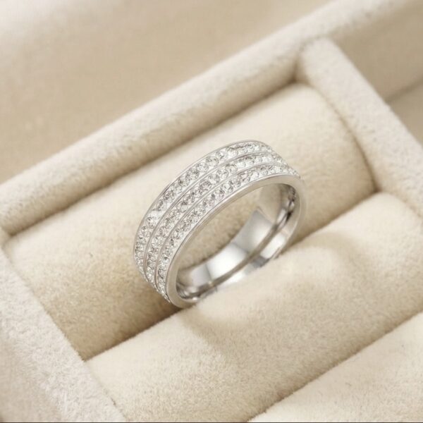 Inel luxury placat cu aur 14K, 6 mm, design cu randuri multiple de zirconiu albe, mărimea 10, Noem®