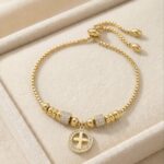 Brățară elegantă placată cu aur 14K, 18 cm, model cu pandantiv și cristale, Noem®