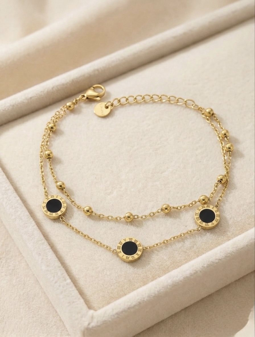 IMG_0753 Brățară elegantă placată cu aur 14K, 16+3 cm, model cu cercuri negre, Noem® - imagine 1