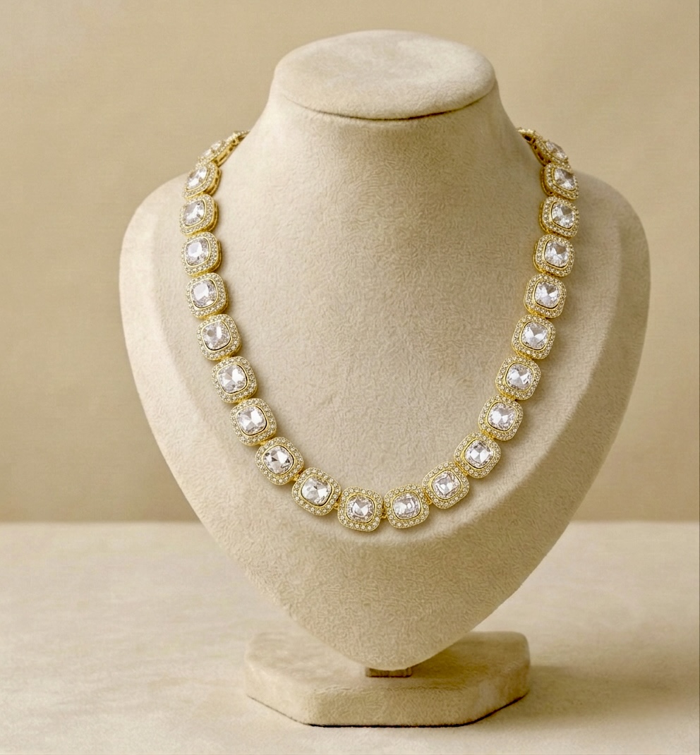IMG_1017 Colier placat cu aur de 14K, de ocazie, cu zale pătrate și pietre zirconia cubică, Noem® - imagine 1