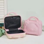 Valiză de voiaj pentru cosmetice, roz rigidă, mini geantă de mână cu cifru model ursuleț 30x16x24 cm, Noem®