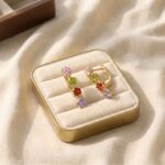 Cercei eleganți placați cu aur 14K, 23/5 mm, model cu patru culori închise, Noem®