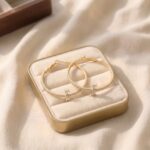 Cercei eleganți placați cu aur 14K, 45/10 mm, model cerc cu cristale, Noem®