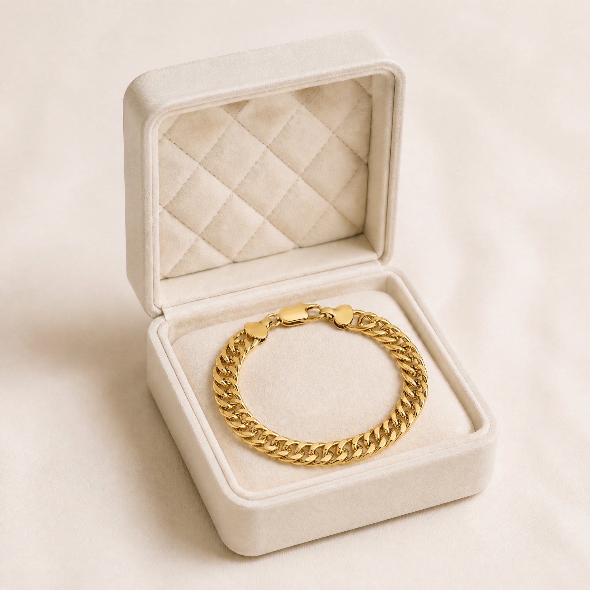 b11_curb_link_gros_2 Brățară elegantă placată cu aur 14K, model cu zale curbate duble și detalii inimioară la prindere, 20.5 cm, 8 mm, Noem® - imagine 1