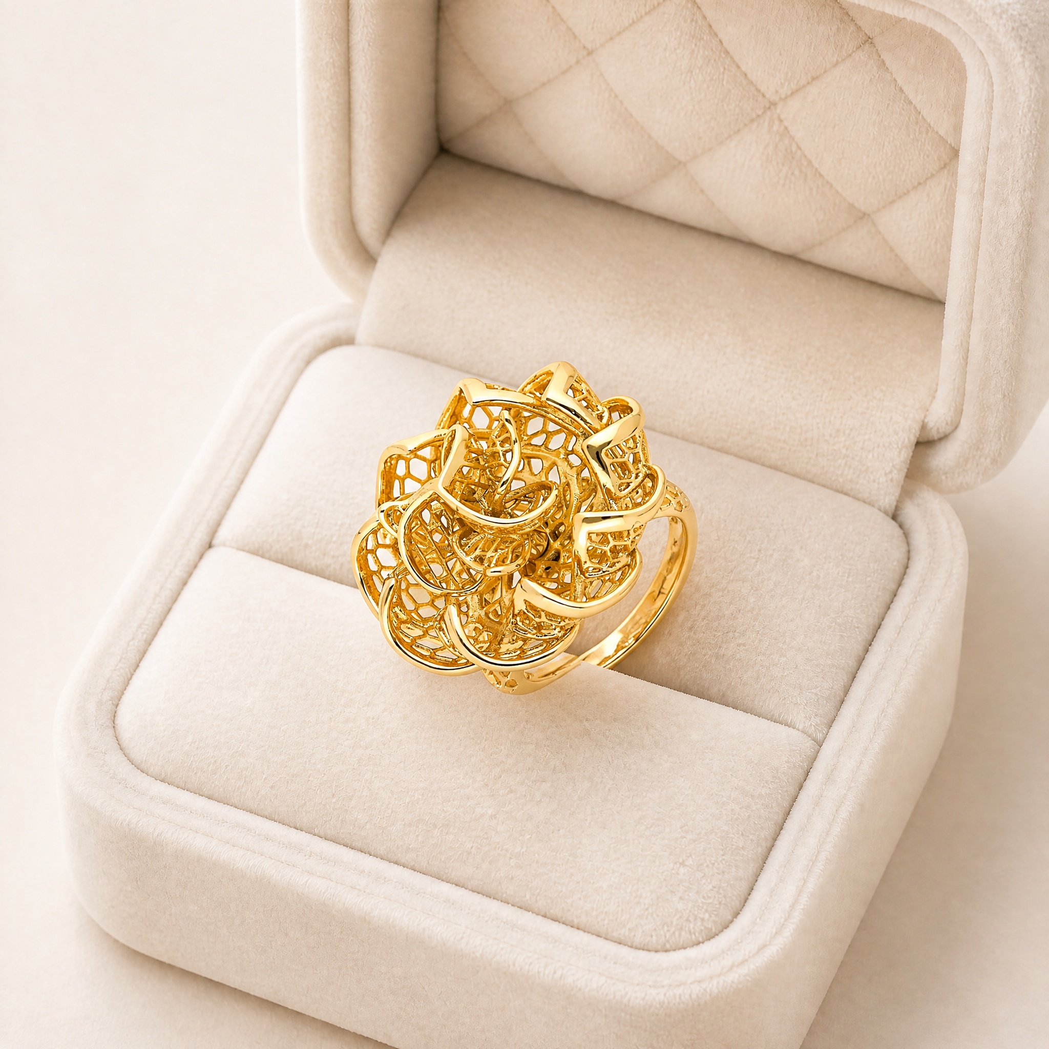 v2_floral_openwork_cutie_canon_2 Inel placat cu aur de 14K, cu floare mare tridimensională ajurată stil trandafir filigranat 26 mm, marimea 6, Noem® - imagine 1