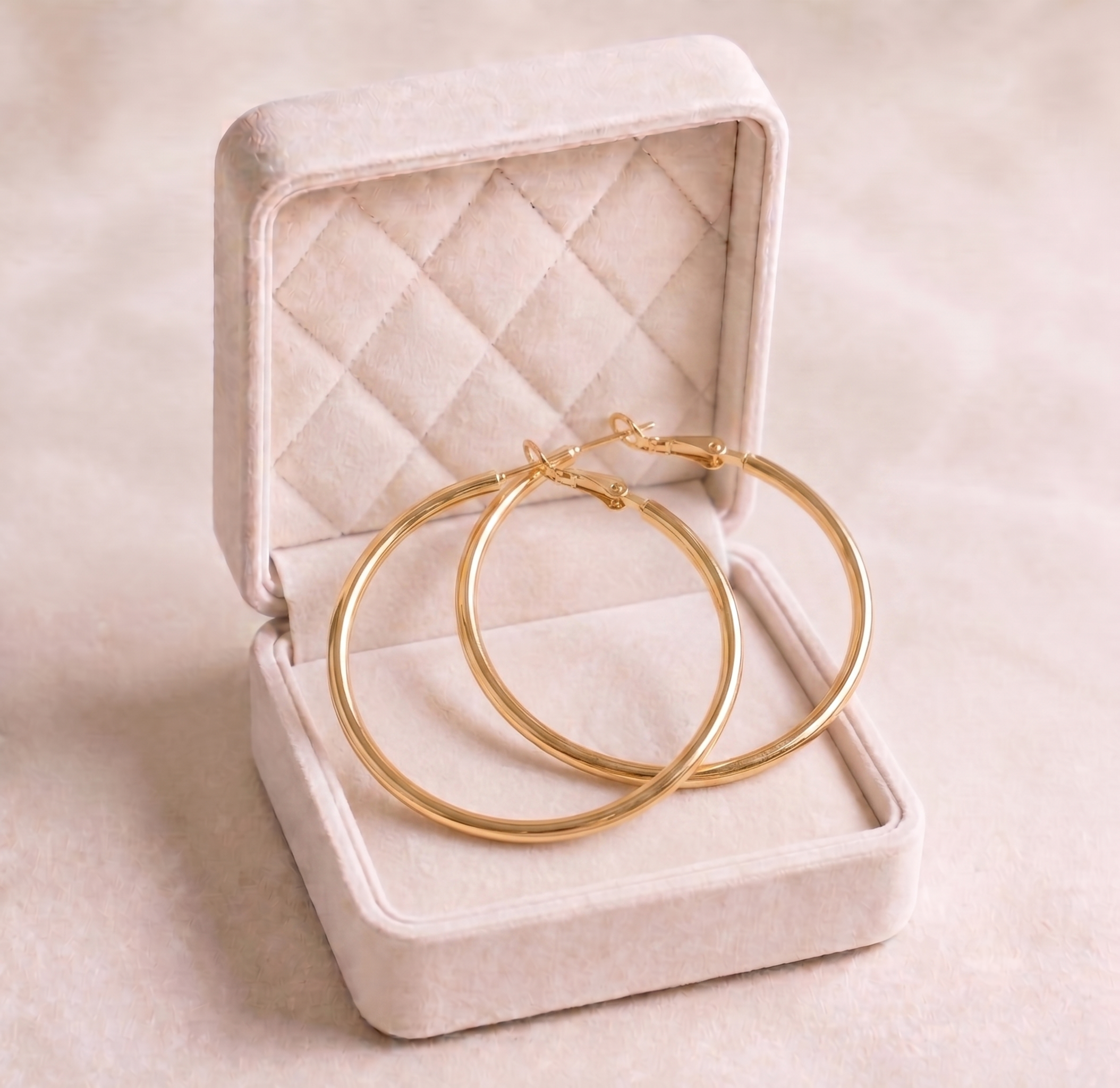 wmremove-transformed (2) Cercei eleganți rotunzi tip creole placați cu aur de 14K, cu o sferă mare de 5 cm din bandă metalică lată și complet netedă, Noem® - imagine 1