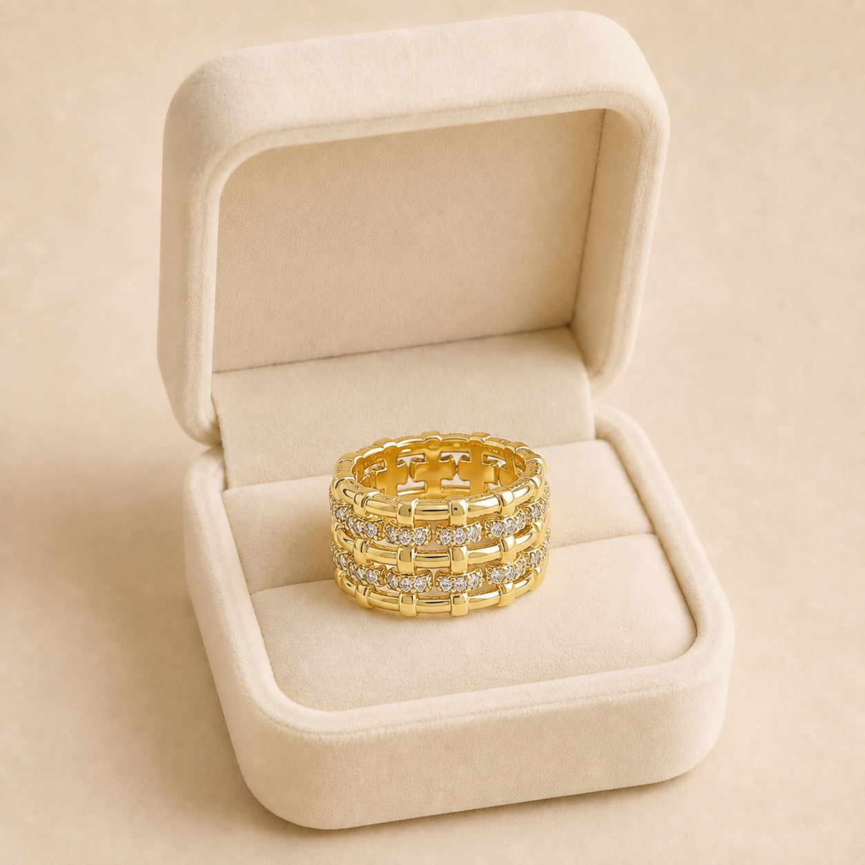 Image Aug 9, 2026, 06_41_55 PM Inel lat elegant placat cu aur de 14K, lățime 16 mm, cu benzi aurite și rânduri paralele pavate cu zirconiu, Noem® - imagine 1