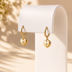Cercei damă atârnători din oțel inoxidabil placat cu aur de 14 K, tortițe cu pandantiv inimă și cristal central, 2.1 cm, Noem® - imagine 2